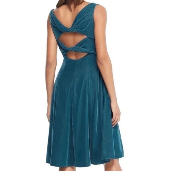 GAL MEETS GLAM CHRISTINE VELVET BATEEU NECK FUR GREEN DRESS size 2 NEW - Picture 3 of 8